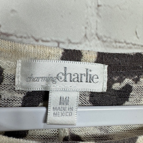 Charming Charlie Art Animal print 3/4 Sleeve knit top‎ shirt blouse, sz M - Picture 2 of 4